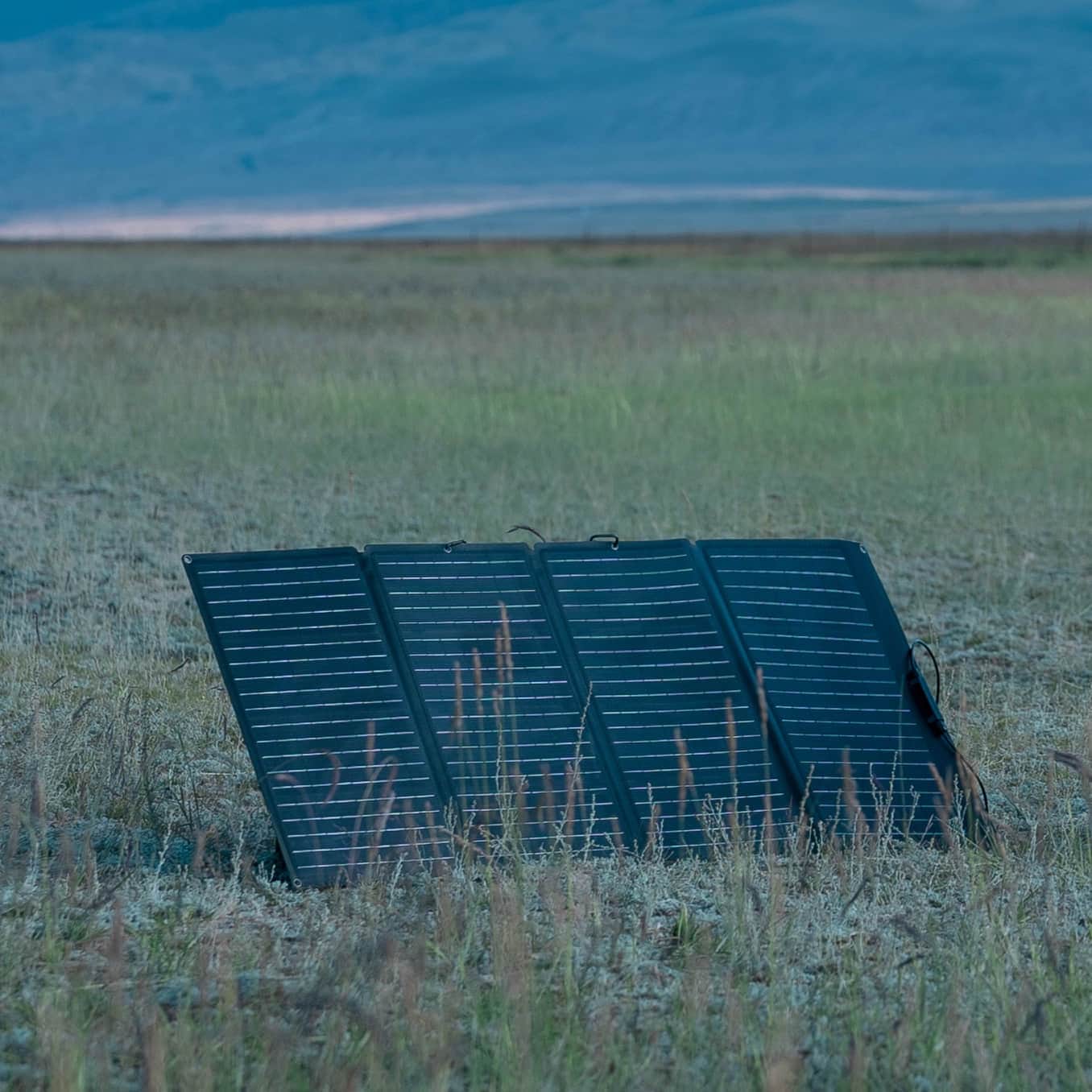EcoFlow 160W Portable Solar Panel (Recommended Accessory) - Image 5