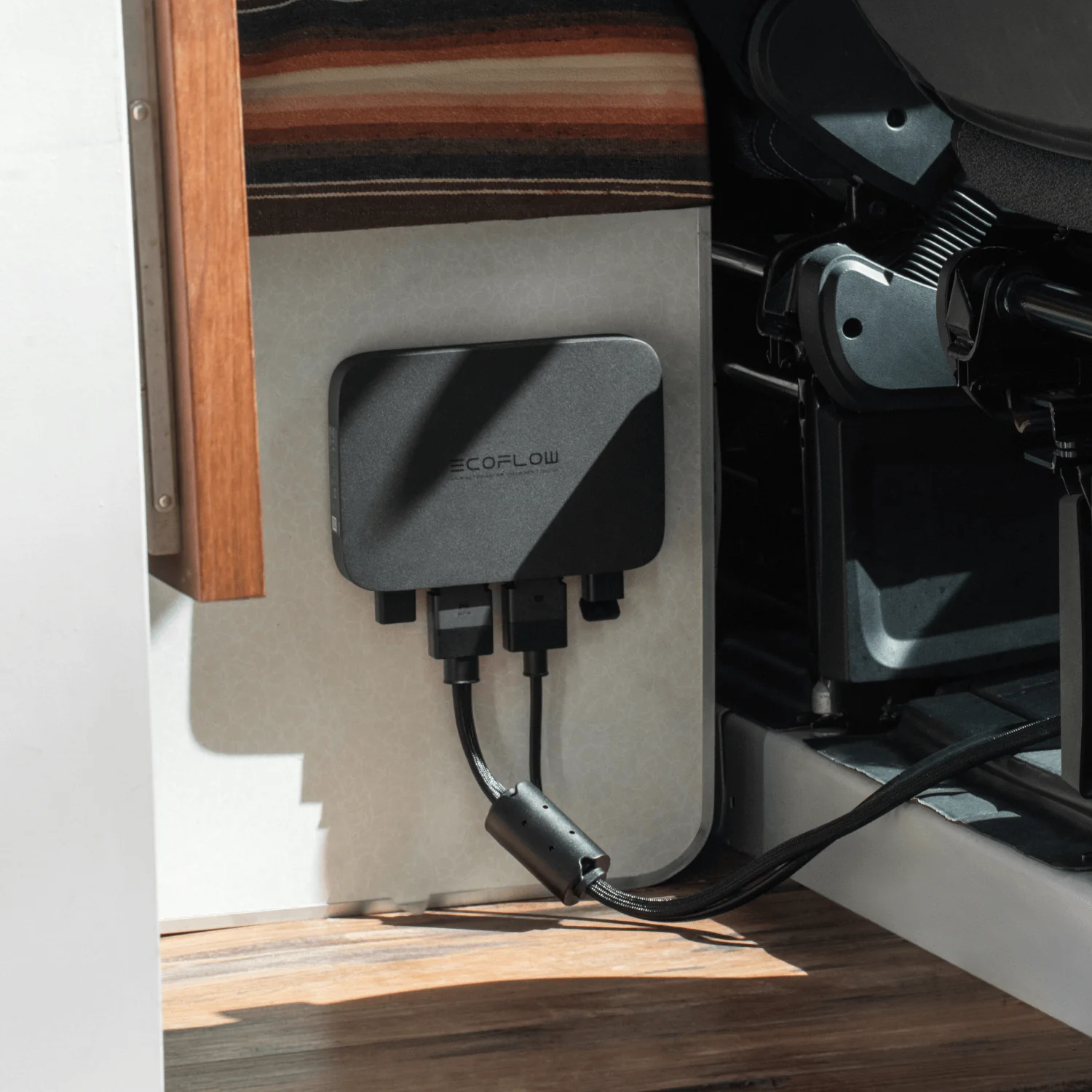 EcoFlow 500W Alternator Charger - Image 3